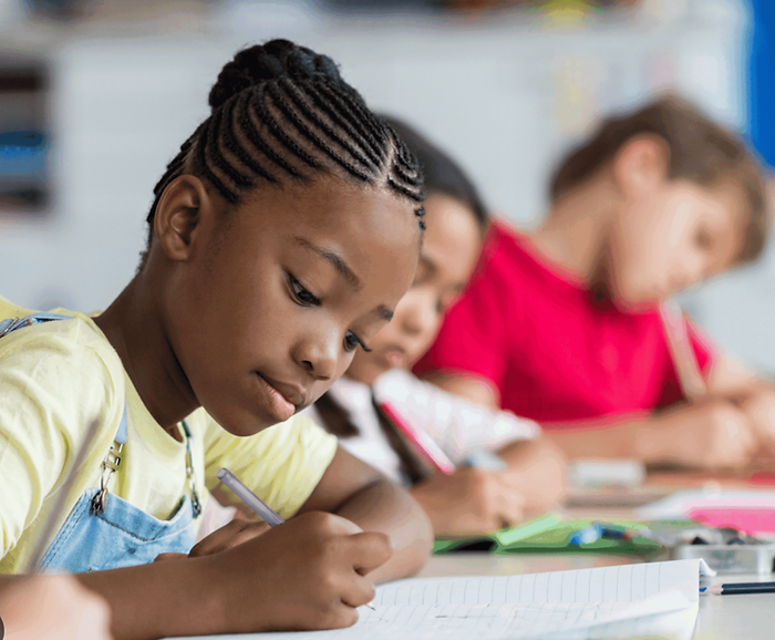 ET SI L'ÉCOLE AVAIT POUR MISSION PREMIÈRE DE FORMER À L'ATTENTION?